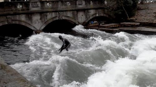 有关冒险, 冲浪板, 冲浪骑手的免费素材视频