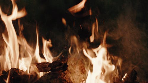 有关升火的木柴, 地狱, 大火的免费素材视频