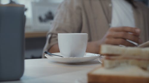 有关一杯咖啡, 咖啡杯, 早餐的免费素材视频