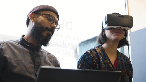 有关VR, 会话, 有胡子的的免费素材视频