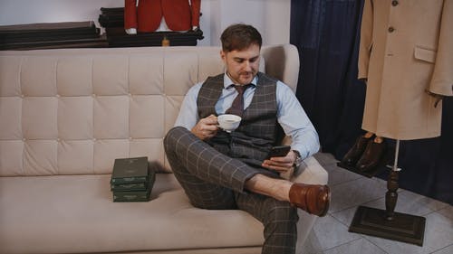 有关交叉的双腿, 人, 咖啡的免费素材视频