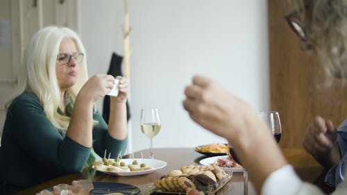 有关喜悦, 喝, 女性的免费素材视频